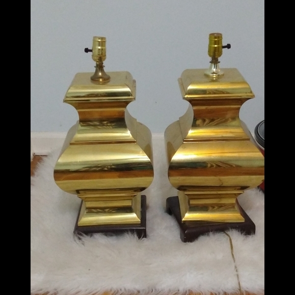 Modern Brass Table Lamps - Picture 3 of 6
